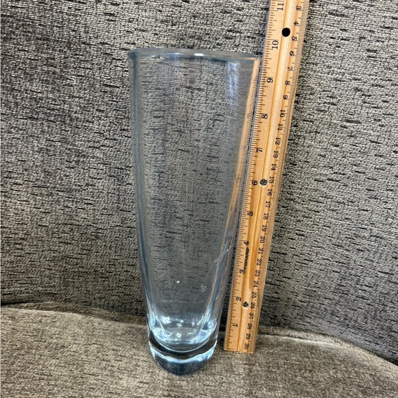 Vintage Large Thick Heavy Clear Triangle Art Glass Vase. - Picture 8 of 11